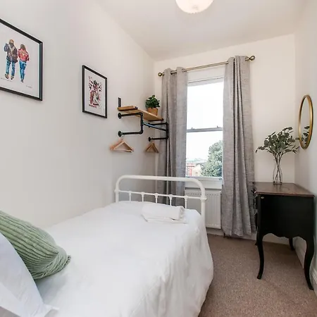 Queen Palm Apartment - Margate - 3 Mins Walk To Beach Exterior photo
