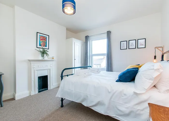 Queen Palm Apartment - Margate - 3 Mins Walk To Beach