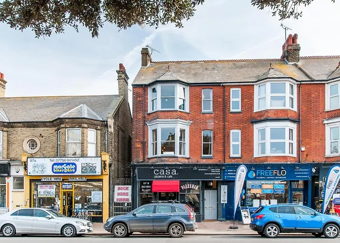 Queen Palm Apartment - Margate - 3 Mins Walk To Beach